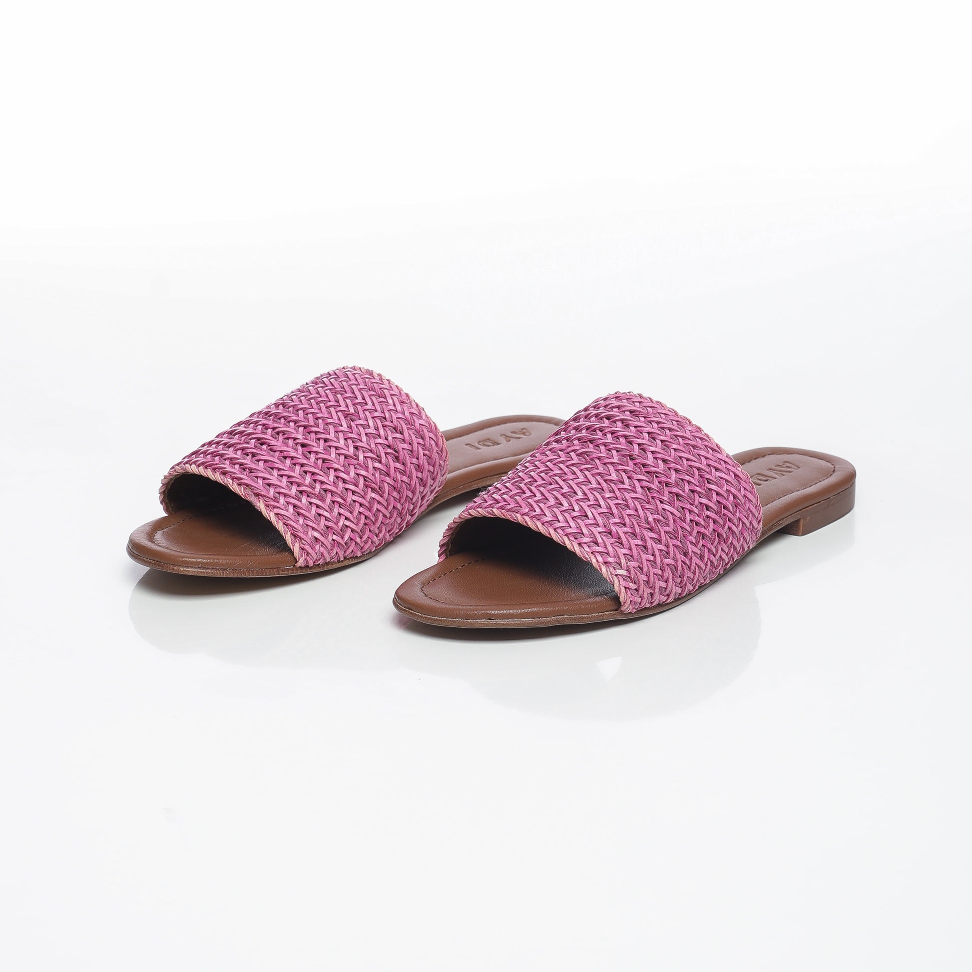 Cassandra Raffia Rose