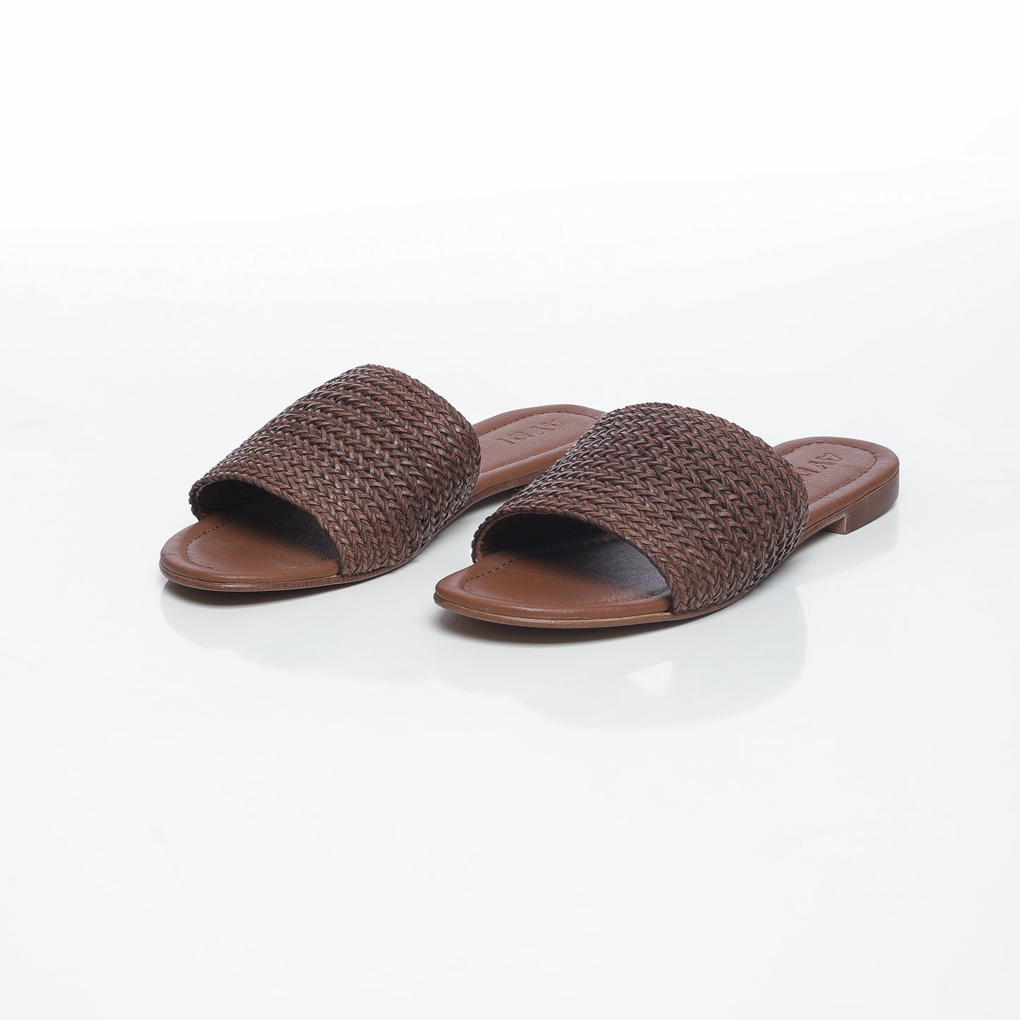 Cassandra Raffia Marron